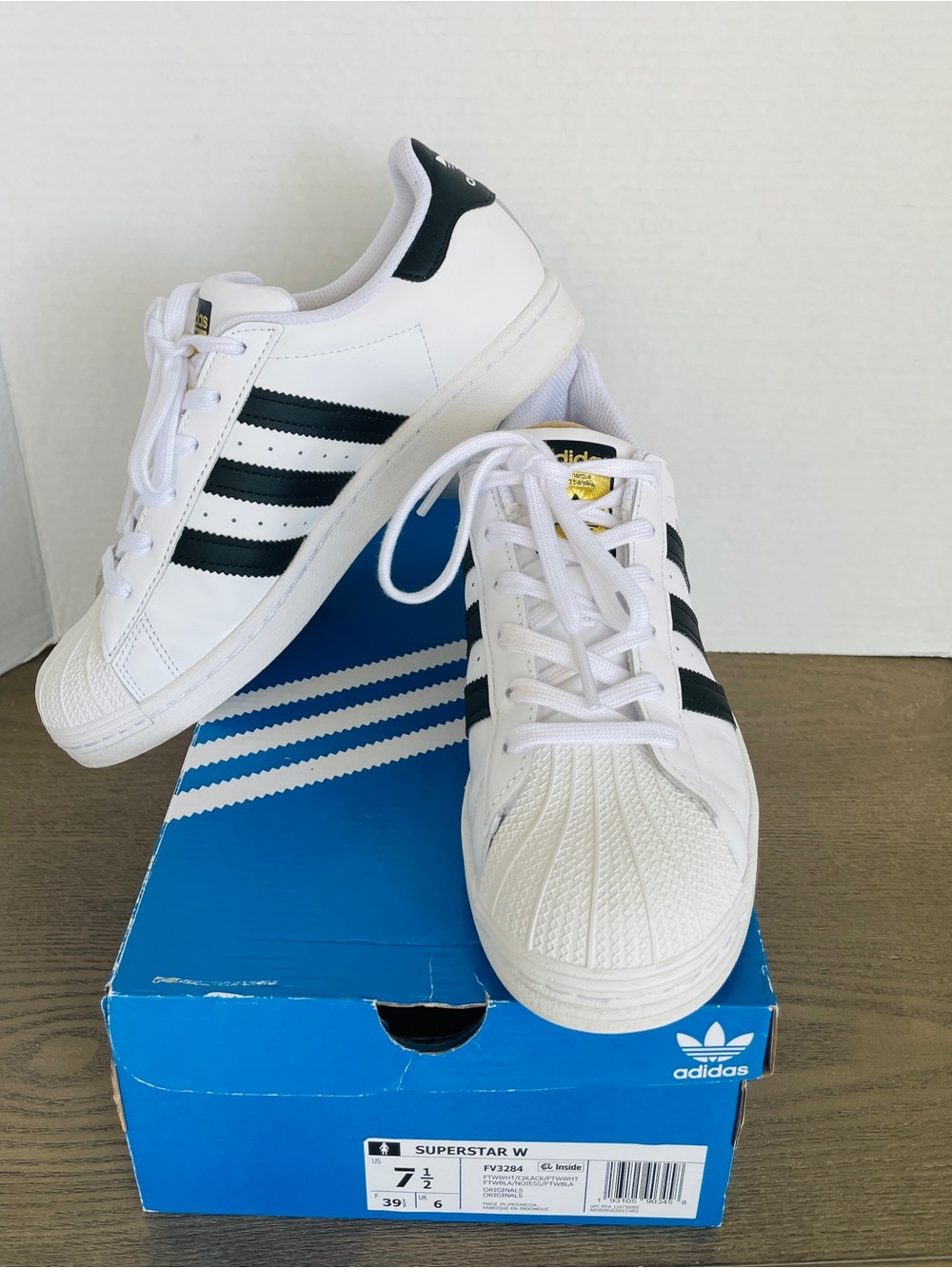 Adidas Superstar W Sneakers Shoes Shell Toe 7.5 In Box